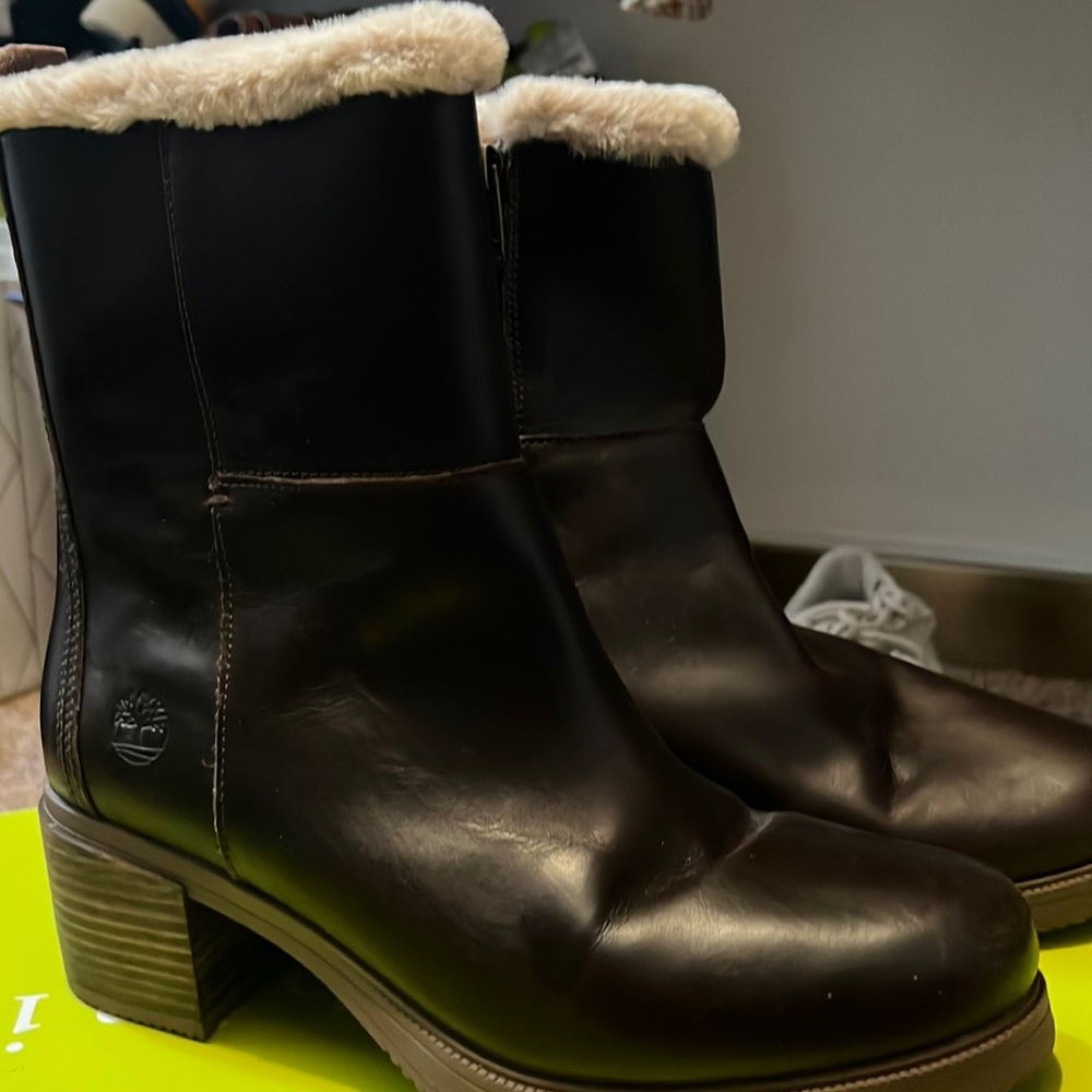 Timberland women’s boot - size 40